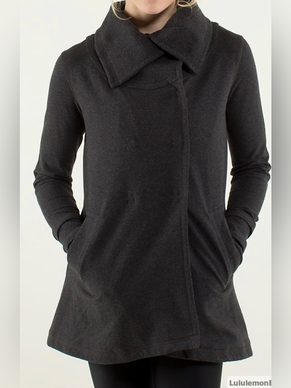 lululemon vintage gratitude wrap Women's Black cowl neck draped Jacket sz 8